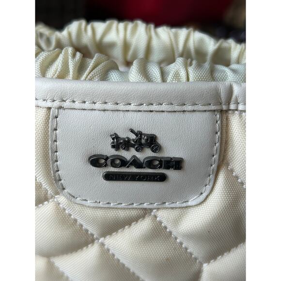 Coach Winter White Sparrow Quilted Waterproof Winter Snow Boots Womens 9.5 - Picture 6 of 14